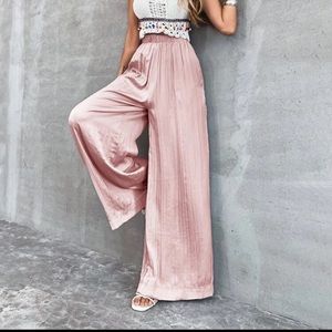 Maxi wide leg pants. Never worn!